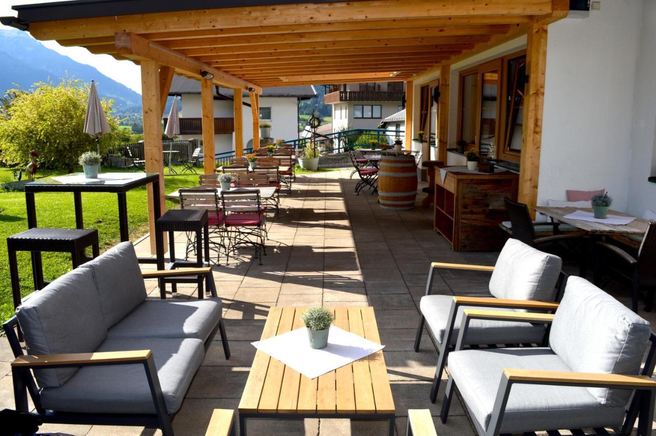 Hotel Zum Urviech -Erwachsenenhotel- (Adults Only) Ehrwald Dış mekan fotoğraf