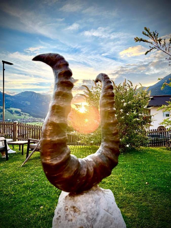 Hotel Zum Urviech -Erwachsenenhotel- (Adults Only) Ehrwald Dış mekan fotoğraf
