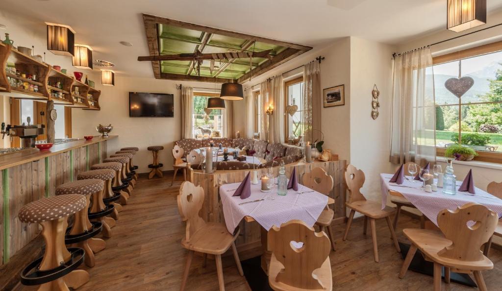 Hotel Zum Urviech -Erwachsenenhotel- (Adults Only) Ehrwald Dış mekan fotoğraf
