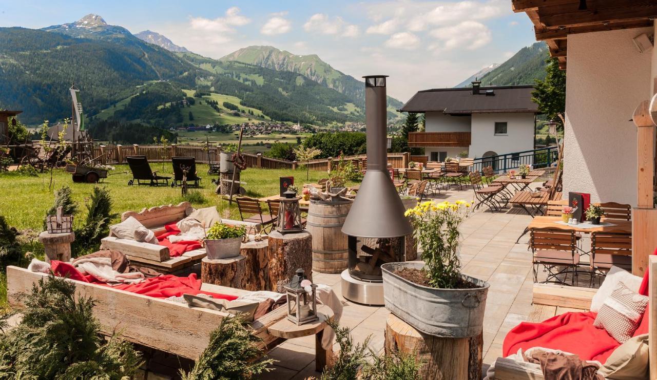 Hotel Zum Urviech -Erwachsenenhotel- (Adults Only) Ehrwald Dış mekan fotoğraf